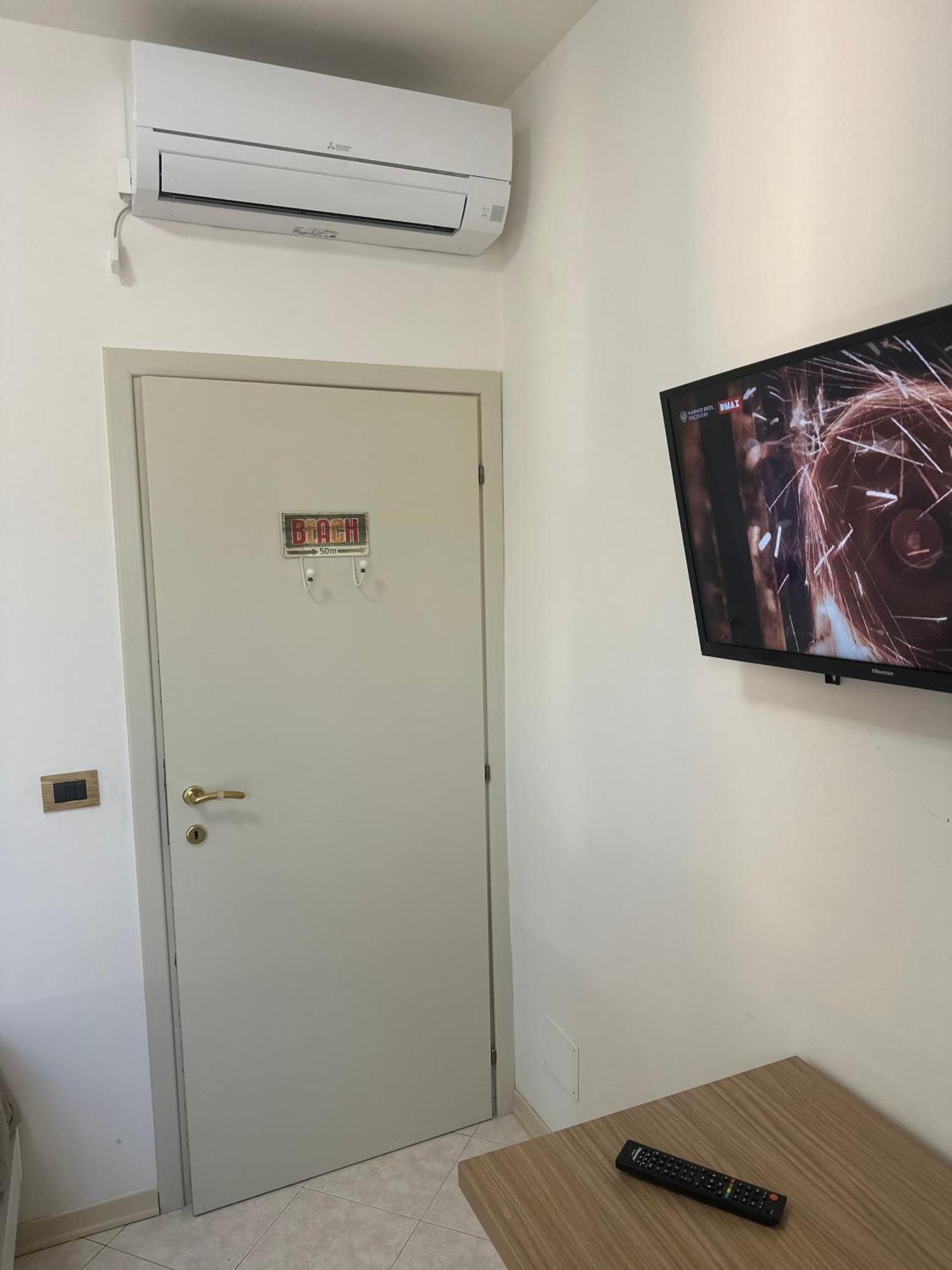 Beach House Holiday Apartments Rimini Extérieur photo