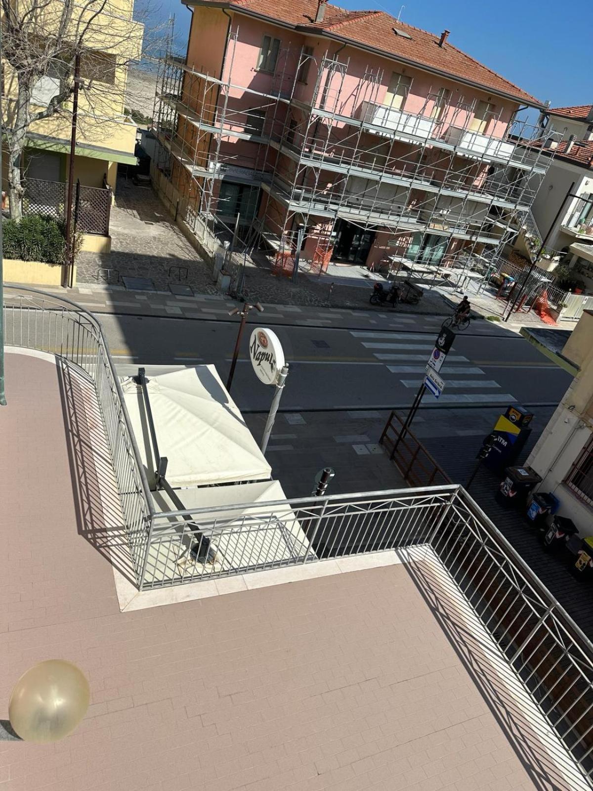 Beach House Holiday Apartments Rimini Extérieur photo